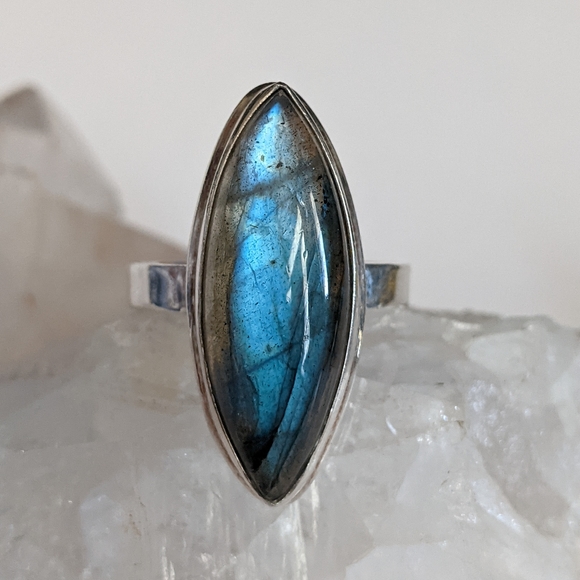 Natural Blue Labradorite, 925 Silver ring, size 10 - Picture 3 of 7